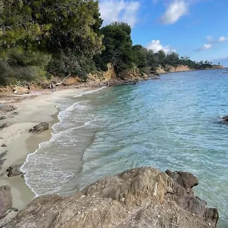 T2 Piscine Proche * Le Lavandou