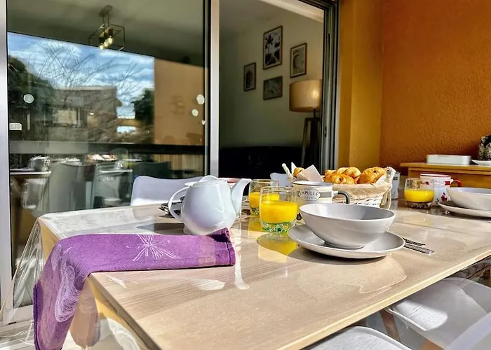 T2 Piscine Proche Apartmán *