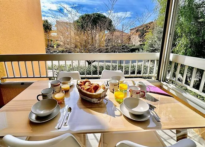 T2 Piscine Proche Apartment *